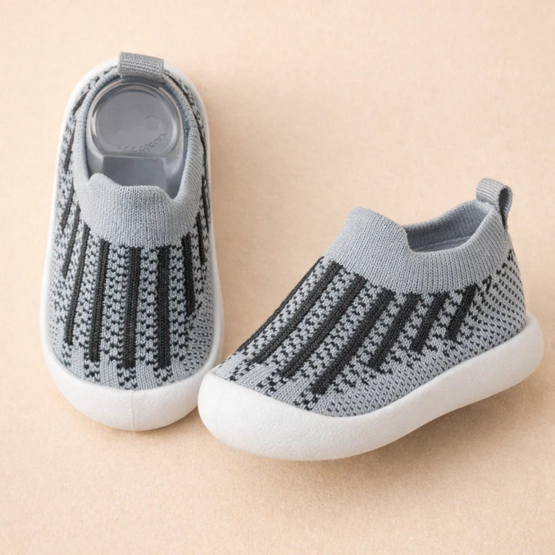 HappyFeet – Kids Breathable Non-Slip Sneakers