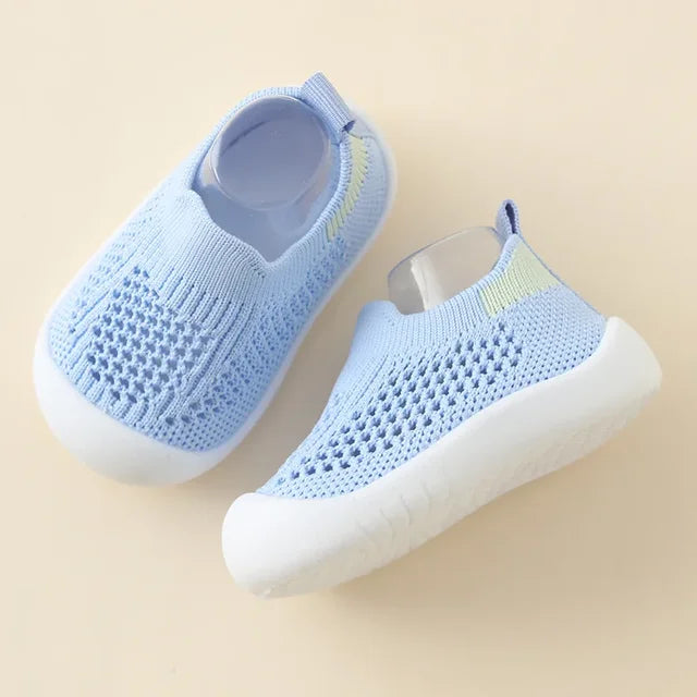 HappyFeet – Kids Breathable Non-Slip Sneakers
